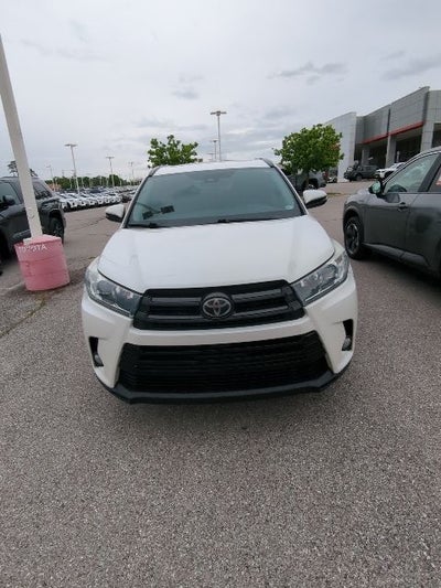 2018 Toyota Highlander SE
