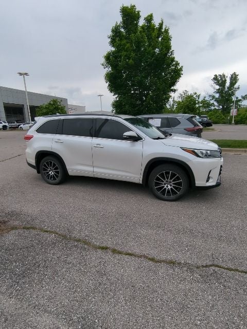2018 Toyota Highlander SE