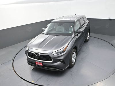 2023 Toyota Highlander LE