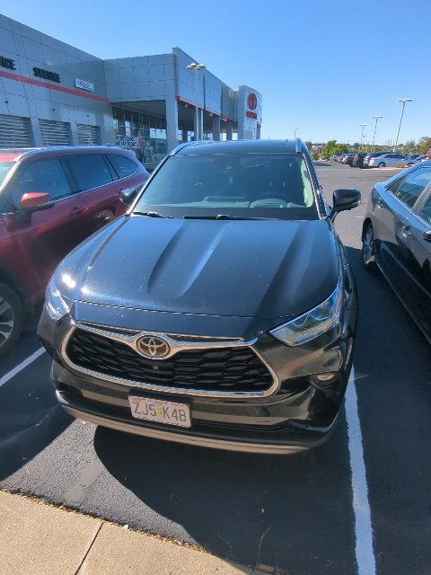2024 Toyota Highlander Platinum