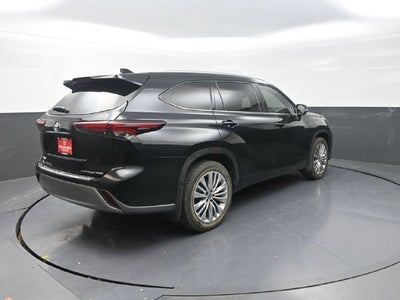 2024 Toyota Highlander Platinum
