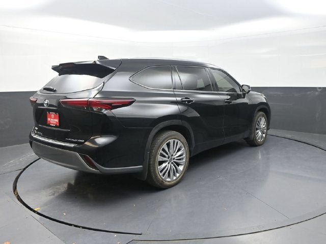 2024 Toyota Highlander Platinum