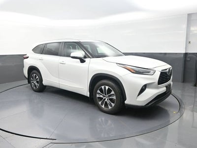 2025 Toyota Highlander XLE