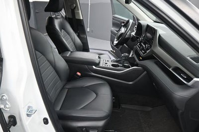2025 Toyota Highlander XLE