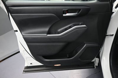 2025 Toyota Highlander XLE