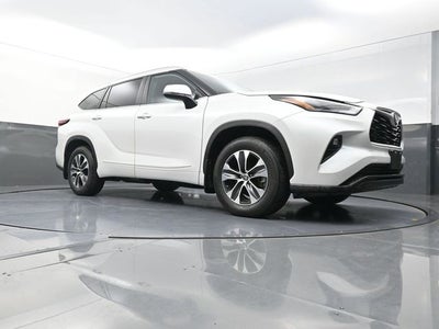 2025 Toyota Highlander XLE