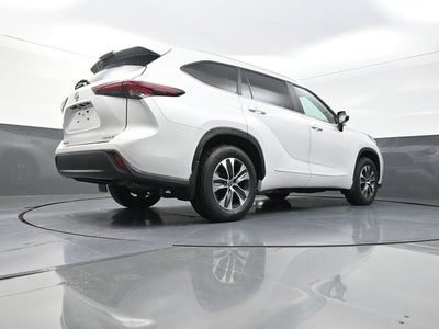 2025 Toyota Highlander XLE