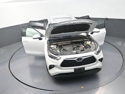 2025 Toyota Highlander XLE