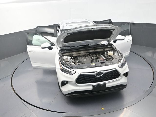 2025 Toyota Highlander XLE