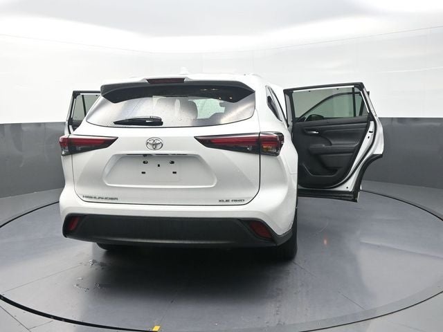 2025 Toyota Highlander XLE