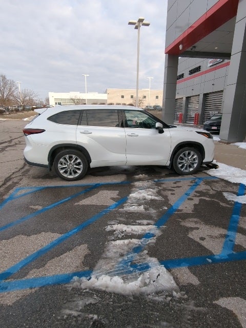 2024 Toyota Highlander Limited