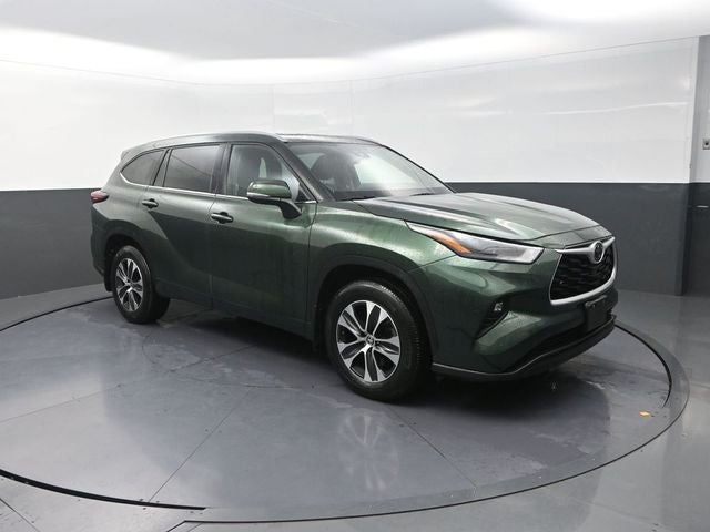 2025 Toyota Highlander XLE