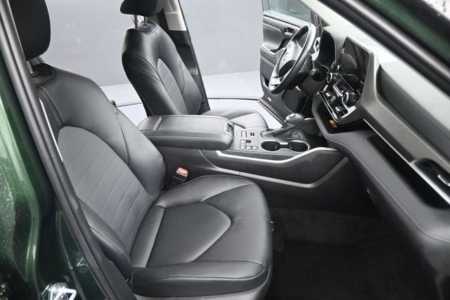 2025 Toyota Highlander XLE