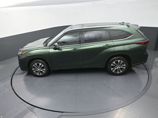 2025 Toyota Highlander XLE