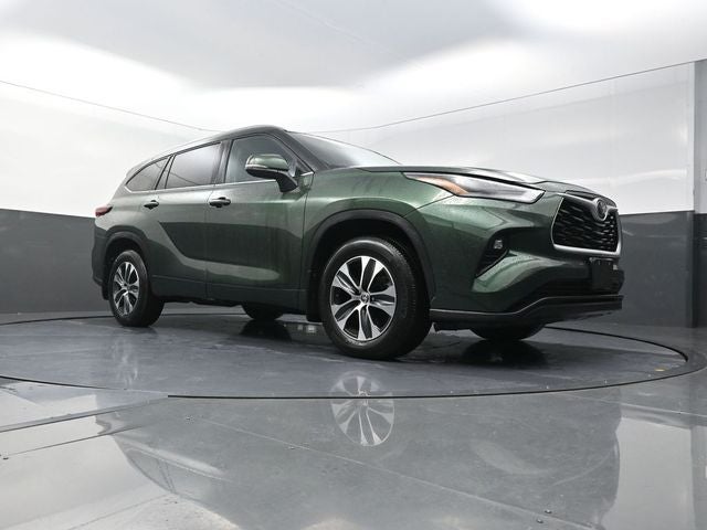 2025 Toyota Highlander XLE
