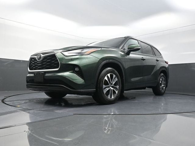 2025 Toyota Highlander XLE