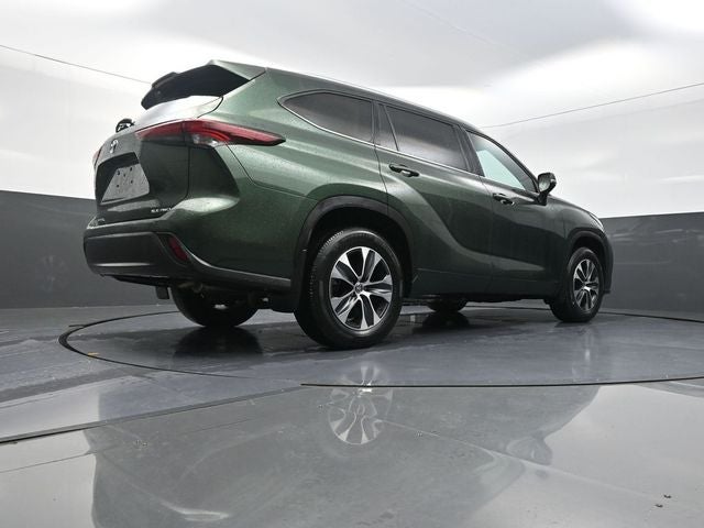 2025 Toyota Highlander XLE
