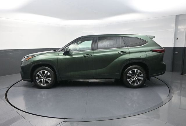 2025 Toyota Highlander XLE