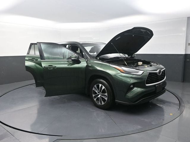 2025 Toyota Highlander XLE
