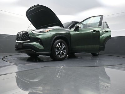 2025 Toyota Highlander XLE
