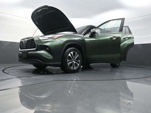 2025 Toyota Highlander XLE
