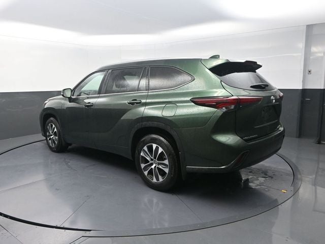 2025 Toyota Highlander XLE