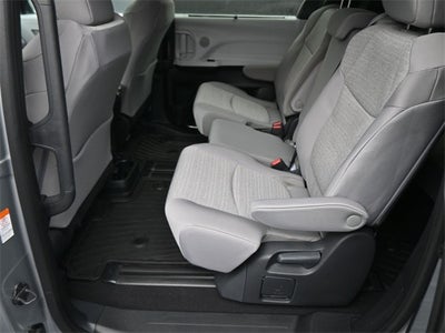 2025 Toyota Sienna LE 8 Passenger