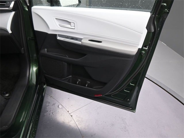 2026 Toyota Sienna LE 8 Passenger