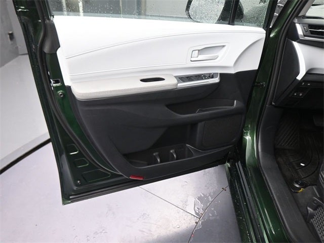 2026 Toyota Sienna LE 8 Passenger