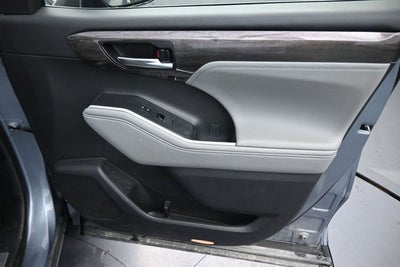 2024 Toyota Highlander Hybrid Limited