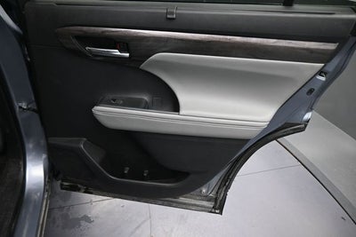 2024 Toyota Highlander Hybrid Limited