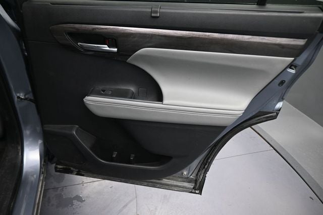2024 Toyota Highlander Hybrid Limited