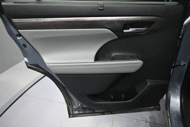 2024 Toyota Highlander Hybrid Limited
