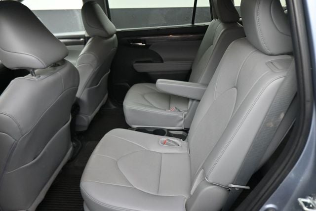 2024 Toyota Highlander Hybrid Limited