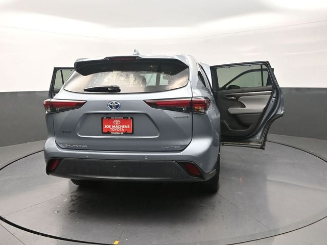 2024 Toyota Highlander Hybrid Limited