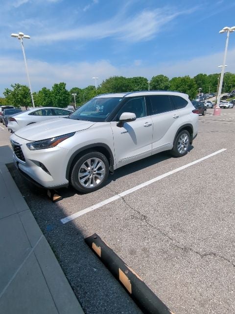 2021 Toyota Highlander Hybrid Limited