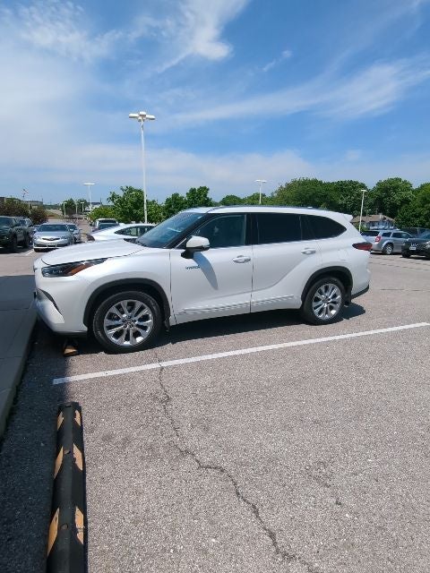 2021 Toyota Highlander Hybrid Limited