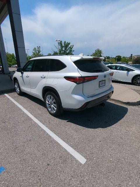2021 Toyota Highlander Hybrid Limited