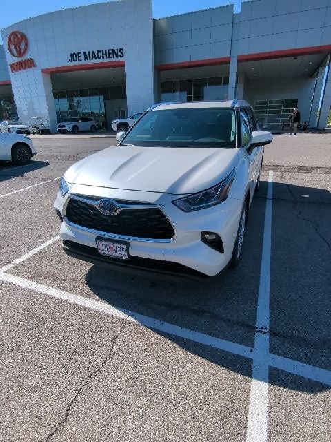 2021 Toyota Highlander Hybrid Limited