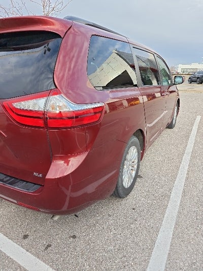 2016 Toyota Sienna XLE 7 Passenger