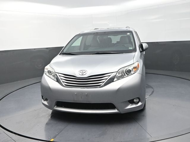 2015 Toyota Sienna XLE 7 Passenger