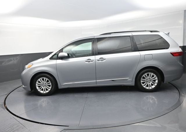 2015 Toyota Sienna XLE 7 Passenger