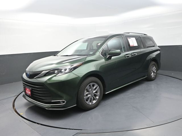 2024 Toyota Sienna XLE