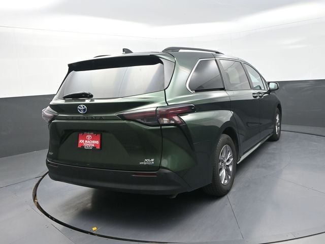 2024 Toyota Sienna XLE