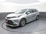 2025 Toyota Sienna XLE 8 Passenger
