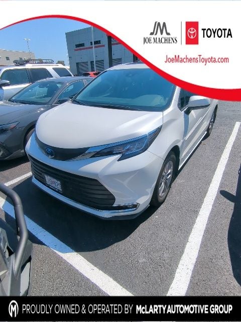 2021 Toyota Sienna XLE 7 Passenger