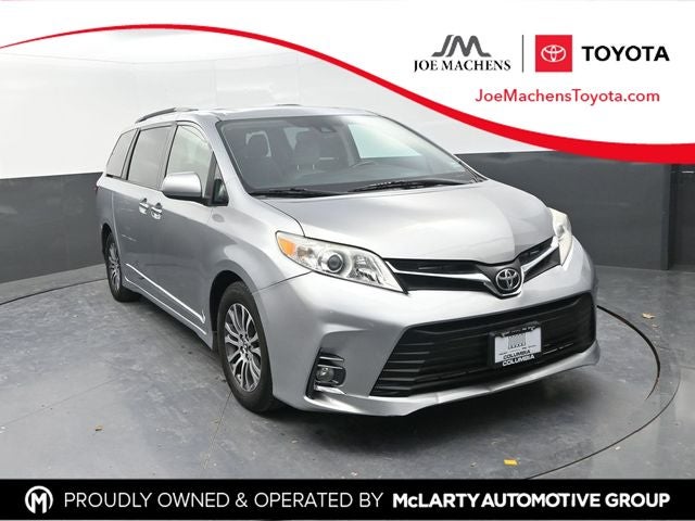 2018 Toyota Sienna XLE 8 Passenger