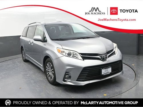 2018 Toyota Sienna XLE 8 Passenger