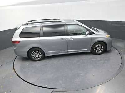 2018 Toyota Sienna XLE 8 Passenger