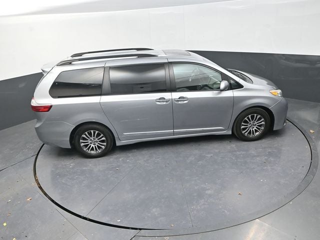 2018 Toyota Sienna XLE 8 Passenger